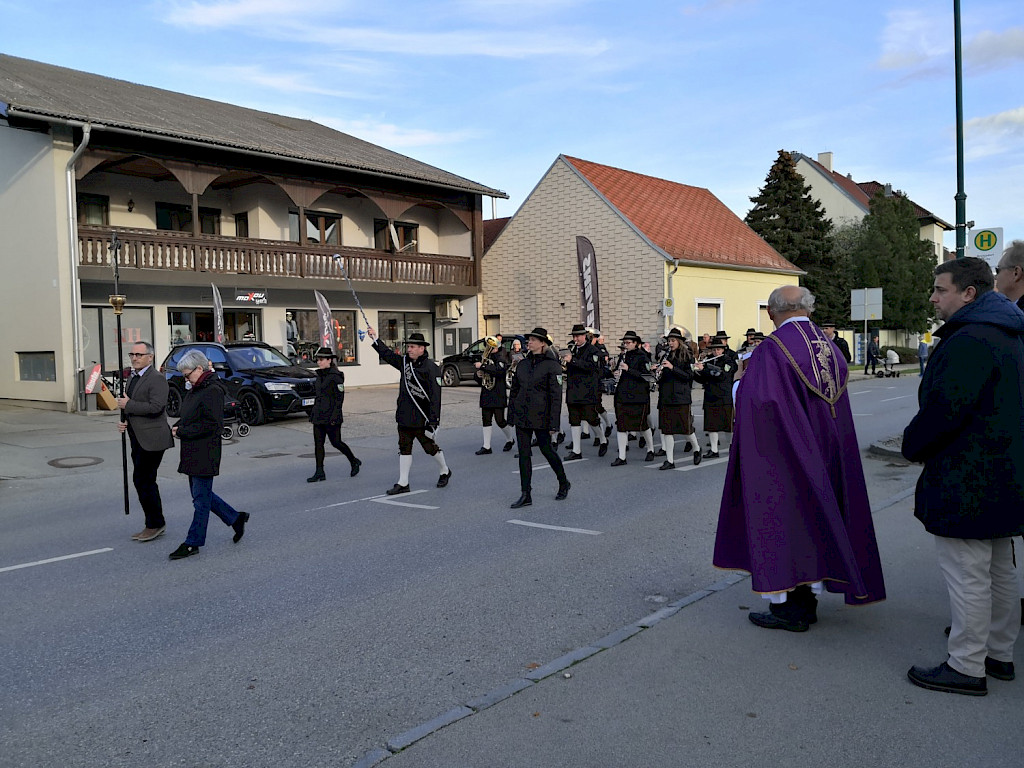 Friedhofsgang Reyersdorf Pfarre SchönkirchenReyersdorf